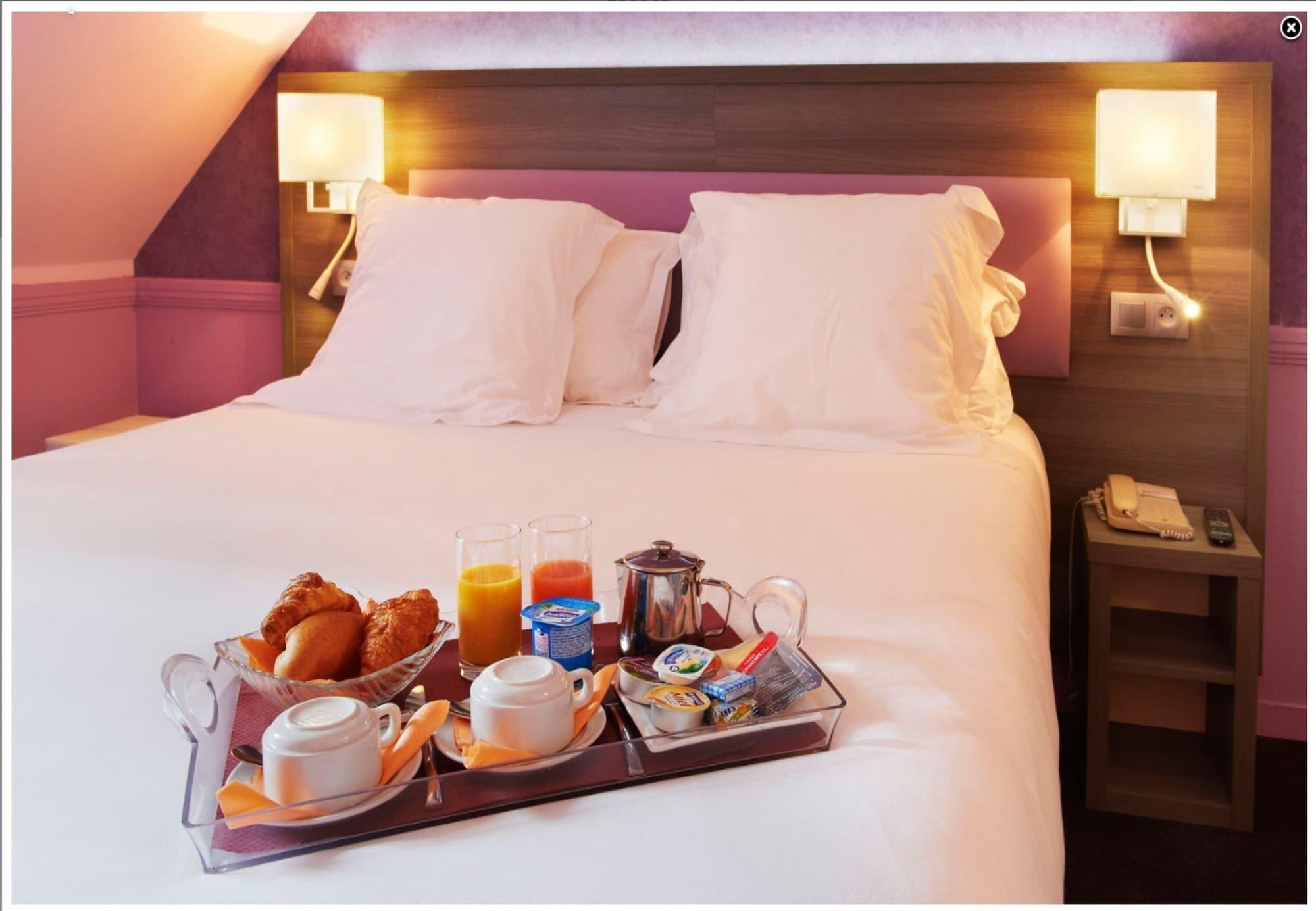 Hotel Poussin Paris Dış mekan fotoğraf
