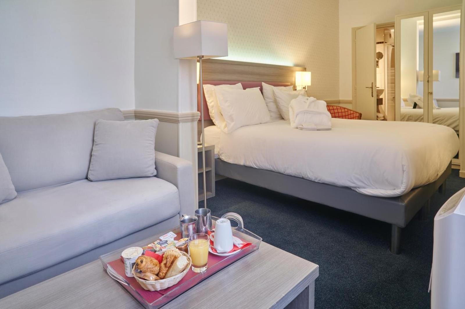 Hotel Poussin Paris Dış mekan fotoğraf