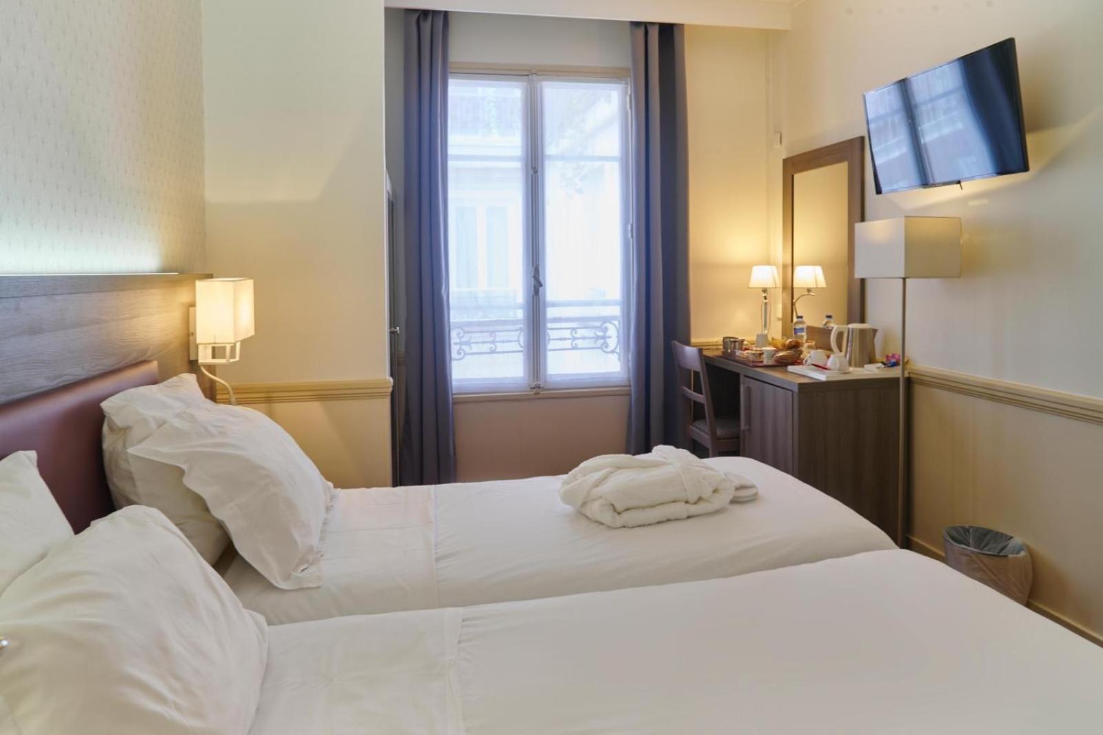 Hotel Poussin Paris Dış mekan fotoğraf
