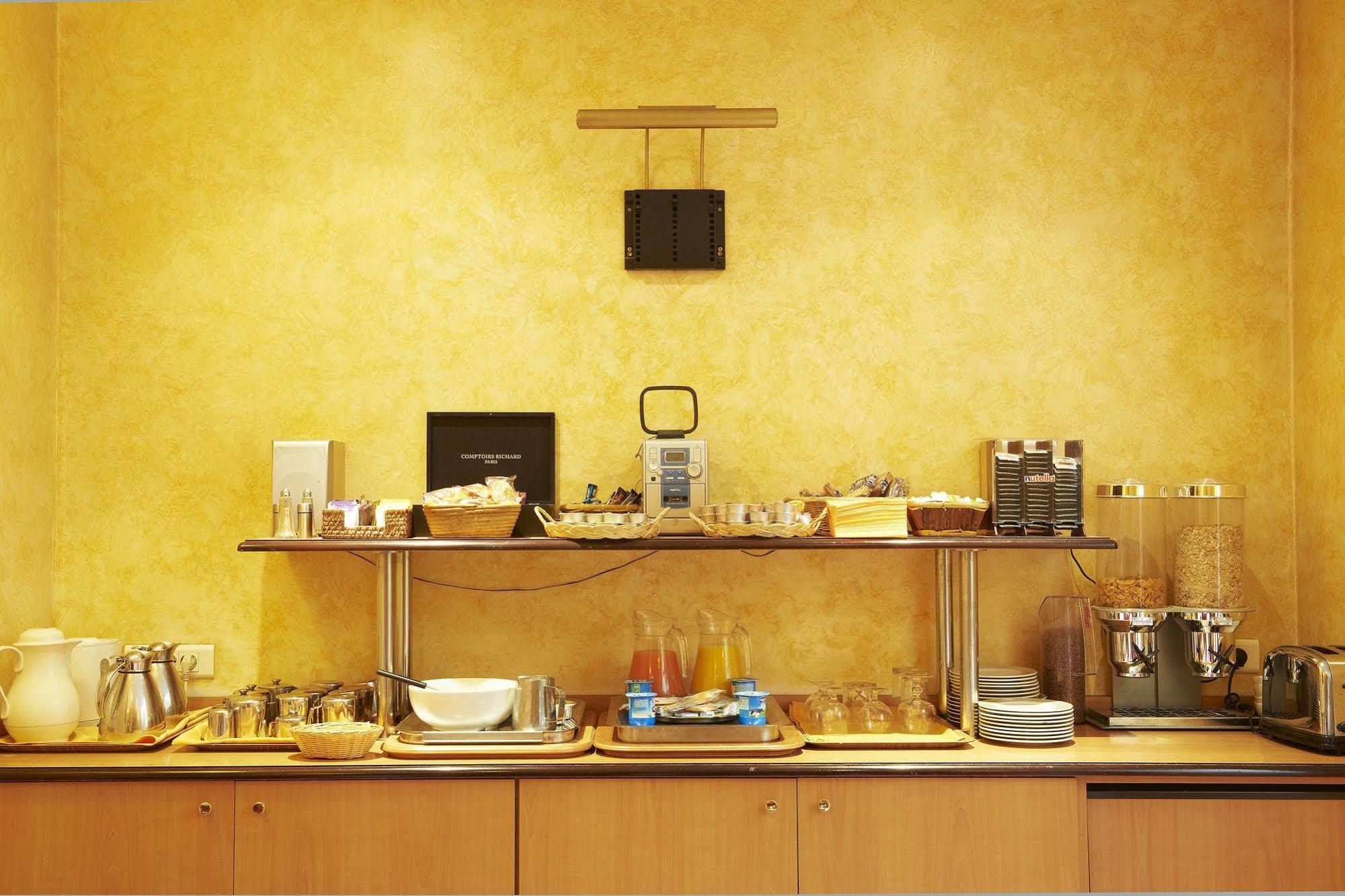 Hotel Poussin Paris Dış mekan fotoğraf