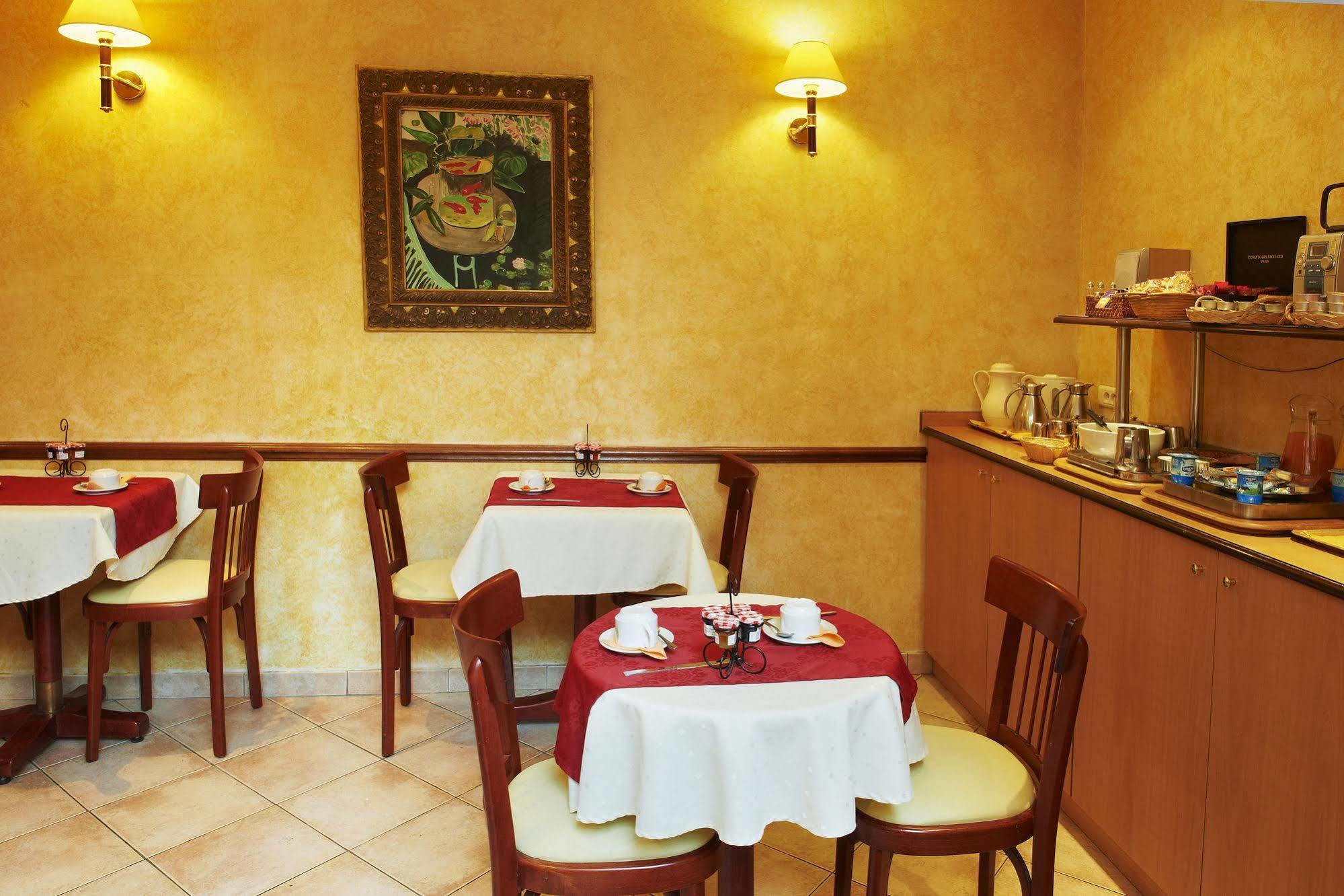 Hotel Poussin Paris Dış mekan fotoğraf